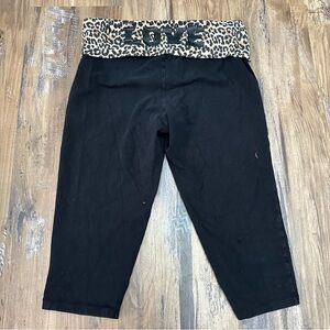 VTG Y2K Cheetah Leopard Animal Print “Love” Foldover Capris Leggings